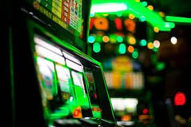 Tombolslot blackjack dragon tiger kasino kartu live dealer profesional